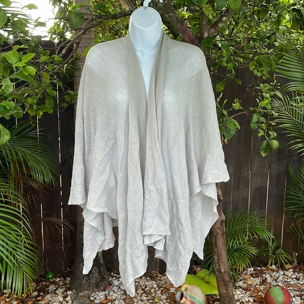 Gray Wrap